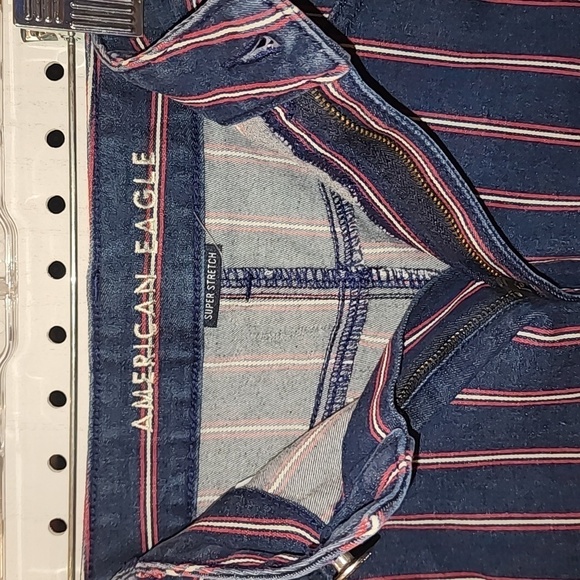 American Eagle Outfitters Stretch Denim High Rise Mini 10 Skirt Distressed - Picture 4 of 10